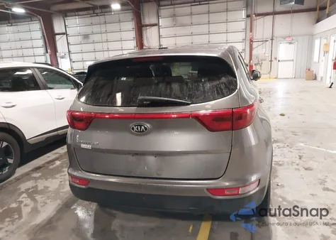 2017 Kia Sportage Lx z USA, uszkodzony, nr VIN KNDPMCACXH7158183